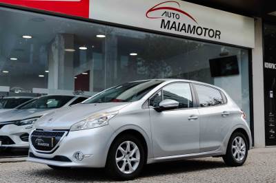 Carro usado Peugeot 208 1.4 HDi Active Diesel