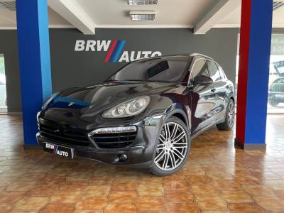 Carro usado Porsche Cayenne Tiptronic Diesel