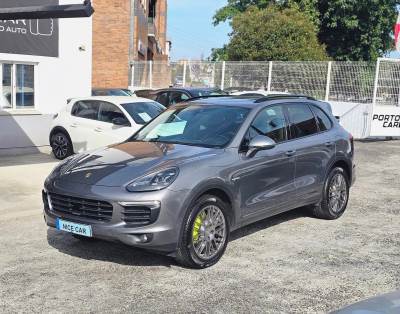 Carro usado Porsche Cayenne S E-Hybrid Platinum Edition Híbrido (Gasolina)