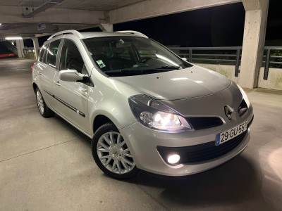 Carro usado Renault Clio Break Diesel 1.5 dCi 105cv Dynamique S Só 129€/Mês* Diesel