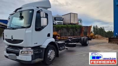 Pesado usado Renault  Lander 300cv 4x2 chassis  Diesel