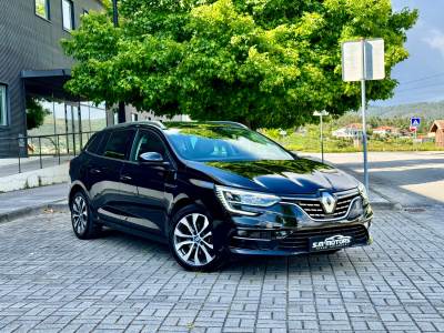 Carro usado Renault Mégane Sport Tourer 1.6 E-Tech Plug-In Intens Híbrido (Gasolina)