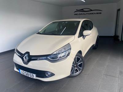 Carro usado Renault Clio 0.9 TCE Confort Gasolina