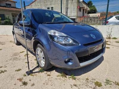 Carro usado Renault Clio 1.2 16V Dynamique S Gasolina