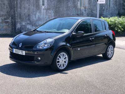 Carro usado Renault Clio 1.2 16V Dynamique Luxe Gasolina