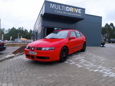 Carro usado SEAT Leon 1.9 TDI Confort AC+JE Diesel