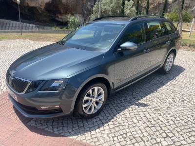 Carro usado Skoda Octavia Break 1.6 TDI Business Line Diesel