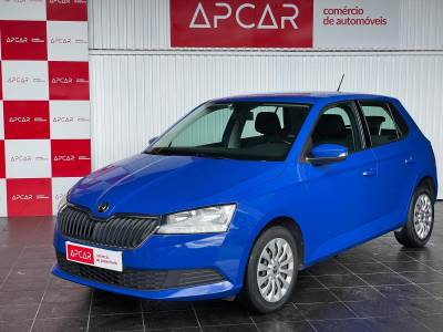 Carro usado Skoda Fabia 1.0 Ambition Gasolina