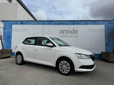 Carro usado Skoda Fabia 1.0 Ambition Gasolina