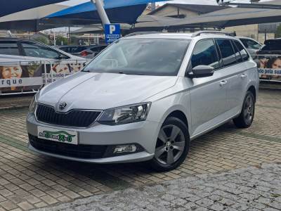 Carro usado Skoda Fabia 1.0 TSI Ambition Gasolina