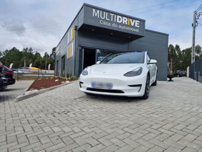 Carro usado Tesla Model 3 Standard Range Plus RWD Elétrica