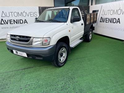 Carro usado Toyota Hilux 2.5 D-4D CS CM Diesel