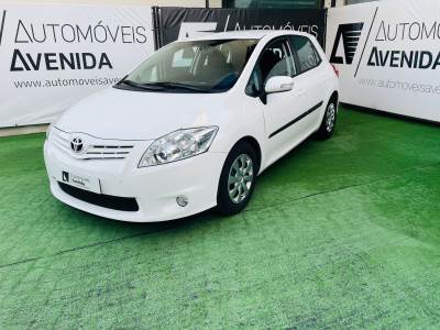 Carro usado Toyota Auris 1.4 D-4D Comfort Diesel