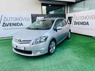 Carro usado Toyota Auris 1.4 D-4D Exclusive+Pack Sport Diesel