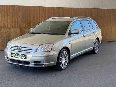 Carro usado Toyota Avensis SW 2.0 D-4D Sol Diesel