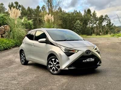 Carro usado Toyota Aygo 1.0 X-Play Plus Gasolina