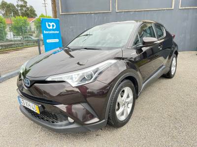 Carro usado Toyota C-HR 1.8 HSD Comfort Híbrido (Gasolina)