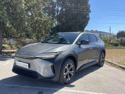 Carro usado Toyota BJ 40 71,4 kWh Premium Limited Elétrica