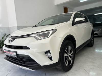 Carro usado Toyota RAV4 2.0 D-4D Comfort Diesel