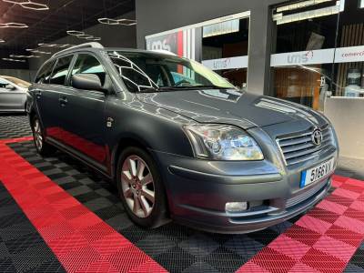 Carro usado Toyota Avensis SW 2.0 D-4D Sol Diesel