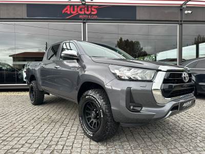 Carro usado Toyota Hilux 2.8 D-4D 4WD Invincible TA Diesel