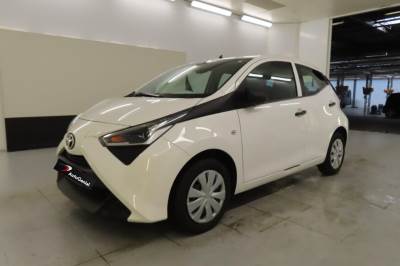 Carro usado Toyota Aygo 1.0 X-Play Gasolina