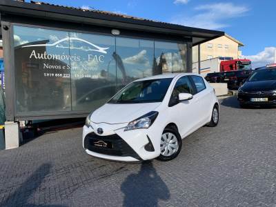 Carro usado Toyota Yaris 1.0 VVT-i Active Gasolina