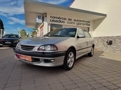 Carro usado Toyota Avensis 1.6 Sol EC+TA Gasolina