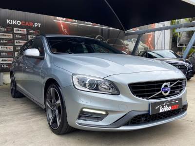 Carro usado Volvo V60 2.0 D4 R-Design Geartronic Diesel