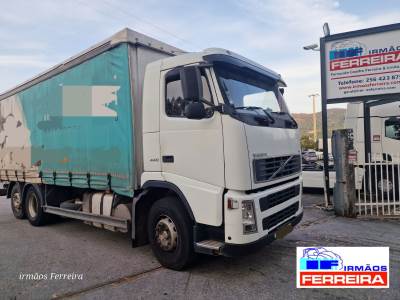 Pesado usado Volvo  440cv 6x2 retarder manual Diesel