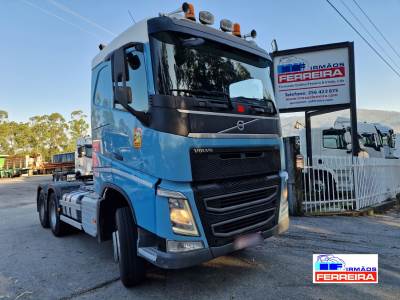 Pesado usado Volvo 460cv 6x4   Diesel