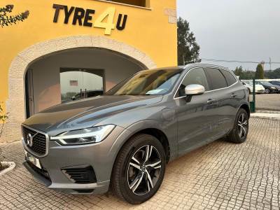 Carro usado Volvo XC 60 2.0 T6 PHEV R-Design AWD Híbrido (Gasolina)