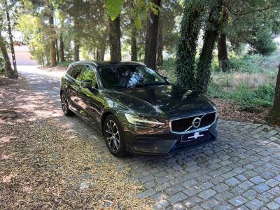 Volvo V60 2.0 D3 Momentum Plus