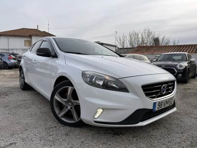 Carro usado Volvo V40 2.0 D4 R-Design Summum Diesel