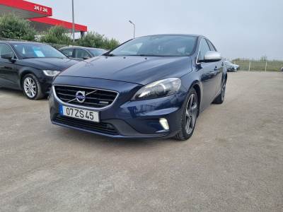 Carro usado Volvo V40 1.6 D2 R-Design Diesel