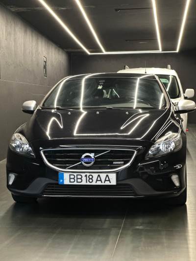 Carro usado Volvo V40 1.6 D2 R-Design Diesel