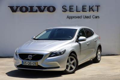 Carro usado Volvo V40 2.0 D2 Momentum Geartronic Diesel