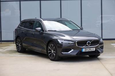 Carro usado Volvo V60 2.0 T6 AWD TE Core Híbrido (Gasolina)