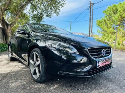 Carro usado Volvo V40 2.0 D2 Kinetic Diesel