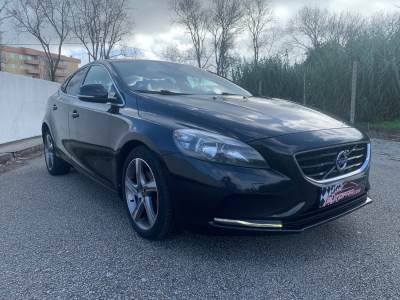 Carro usado Volvo V40 1.6 D2 Momentum Diesel