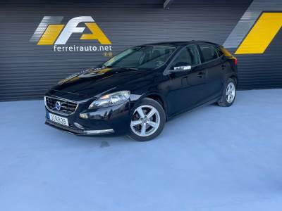 Carro usado Volvo V40 2.0 D2 Momentum Diesel