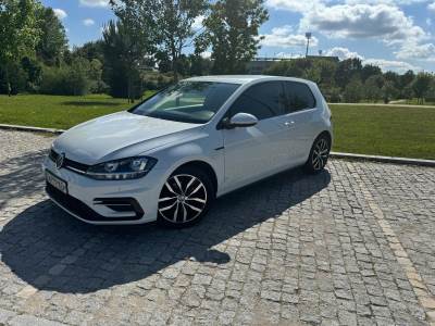 Carro usado VW Golf 1.6 TDI R-Line Diesel