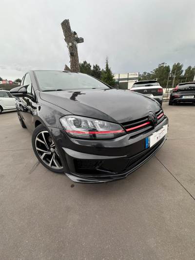 Carro usado VW Golf 1.6 TDI BlueMotion DSG Cup Diesel